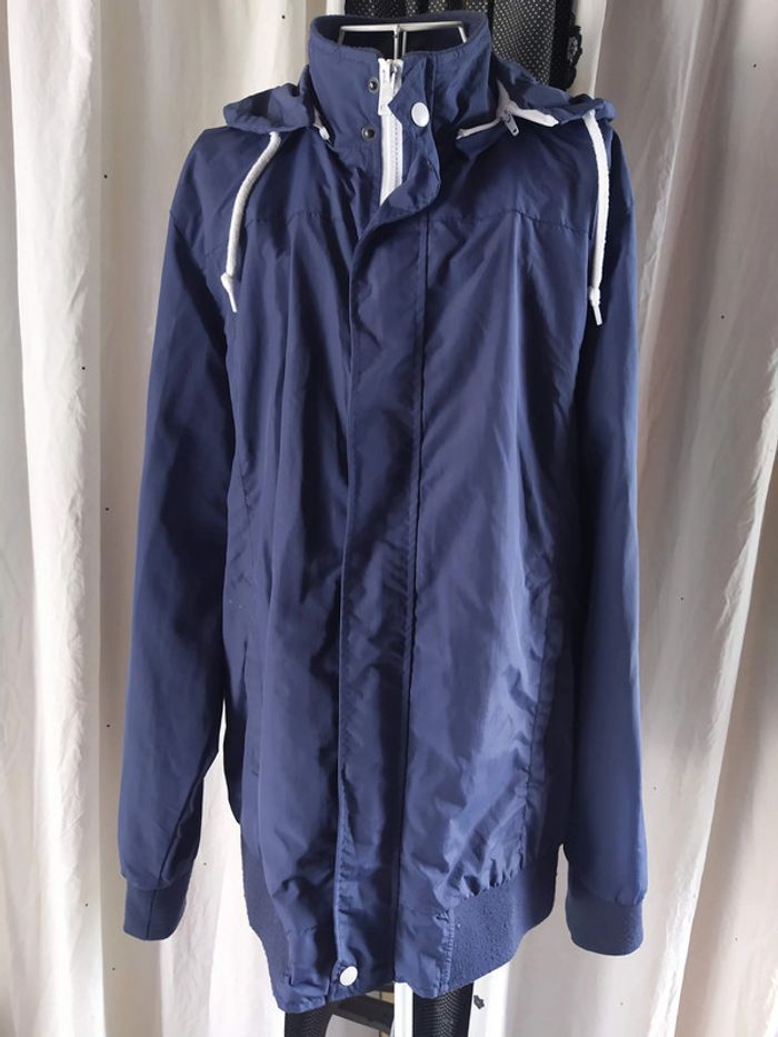 Veste mi saison à capuche bleu marine