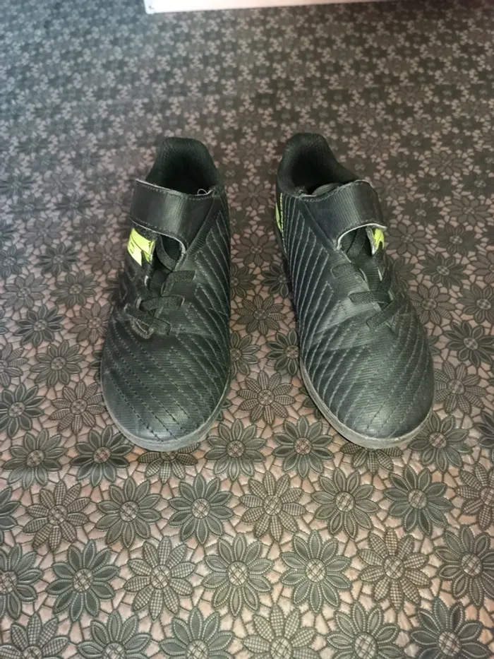 Chaussure rugby/foot T 30 kipsta agility 100 black