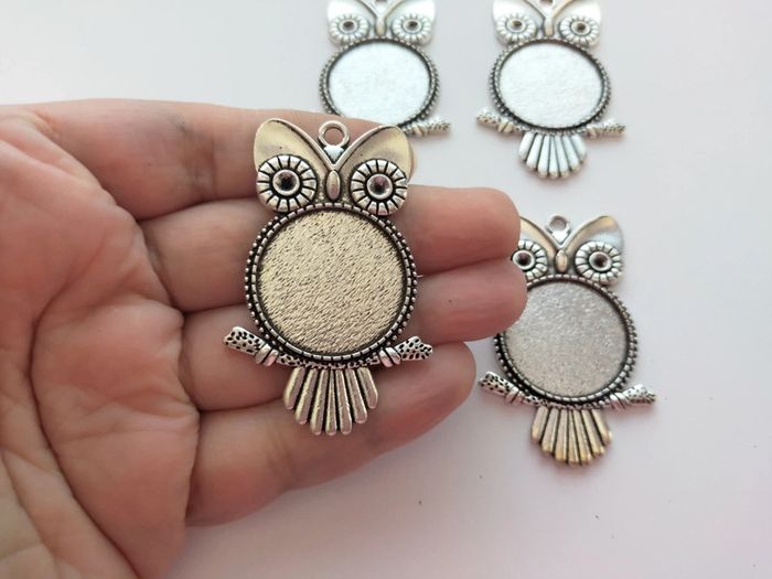 4 pendentifs hiboux à cabochons 25mm Lot n°2264 - photo numéro 2