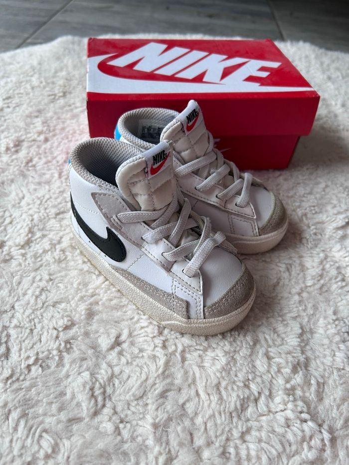 Nike blazer mid 77, taille 22 - photo numéro 3
