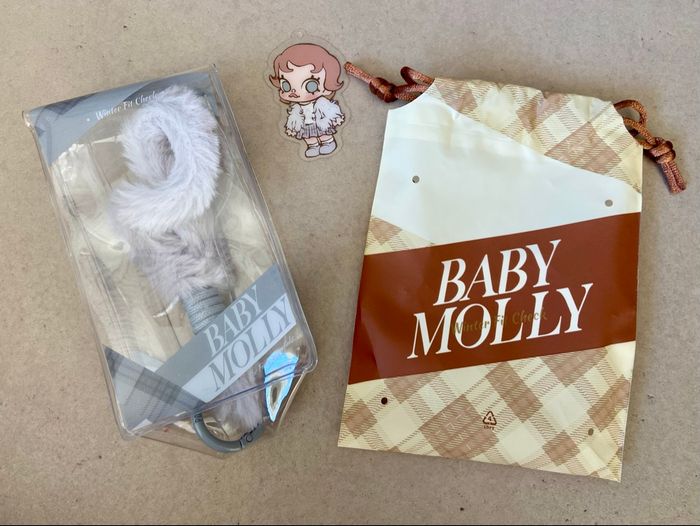 Pop Mart baby Molly - Winter Fit Check - The First Snowflake - photo numéro 4