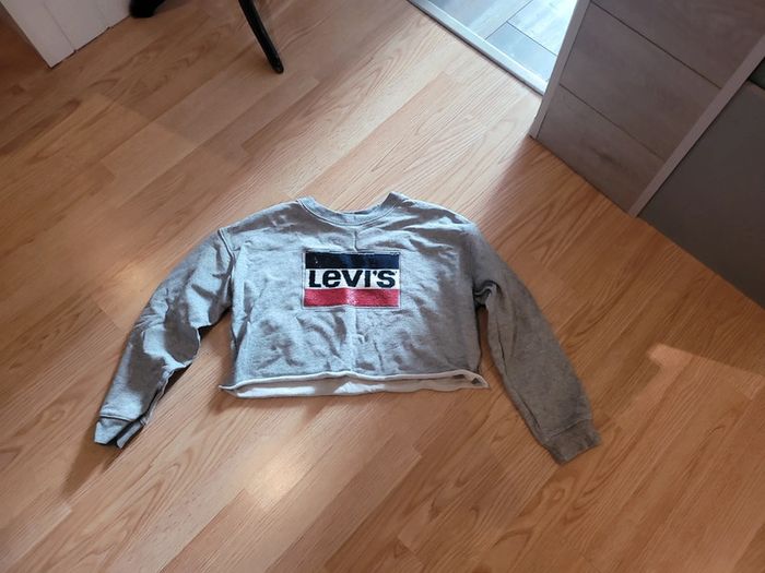Pull court levis taille S