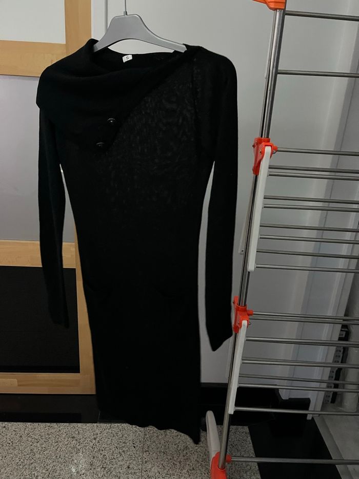Robe noire col avec bouton S - photo numéro 2