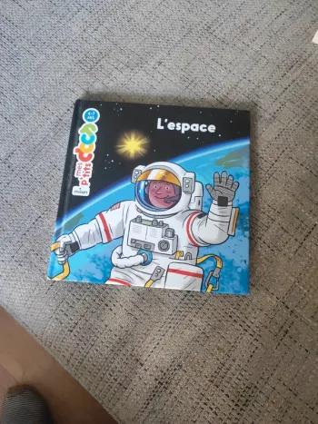 Mes p'tits docs l'espace