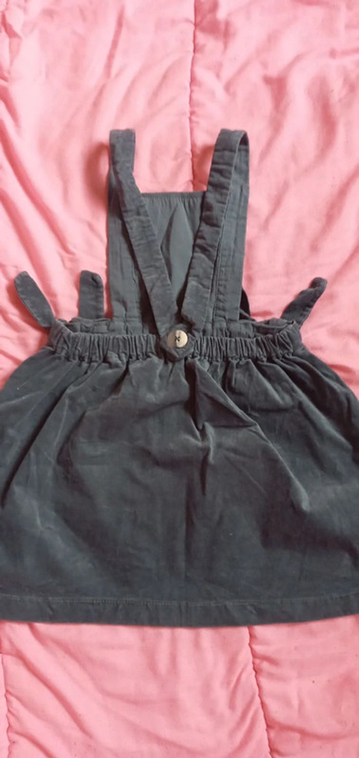 Robe Zara baby taille 4 /5 ans - photo numéro 2