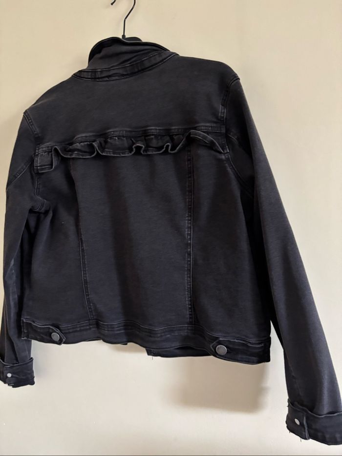 Petit blouson noir - photo numéro 2