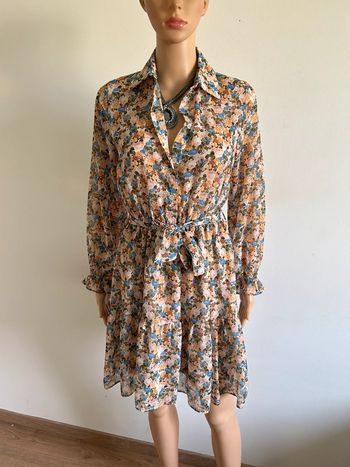 Robe fleurie à manches longues Rinascimento taille S comme neuve