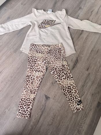 Ensemble Nike