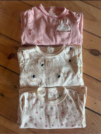 Lot 3 pyjamas