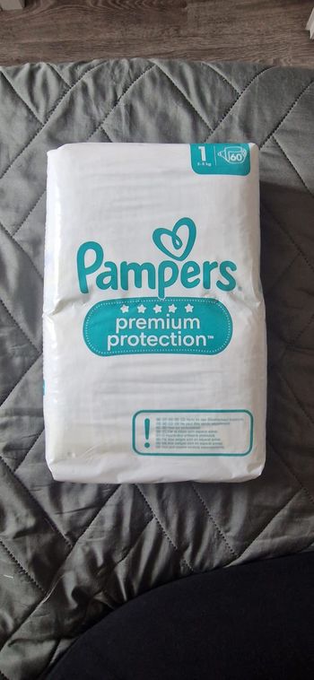 60 Pampers Premium Protection taille 1