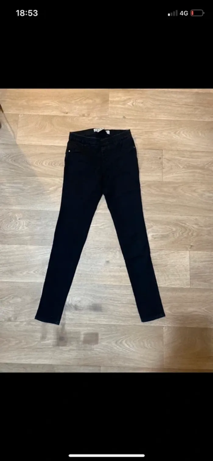 Pantalon noir - photo numéro 3