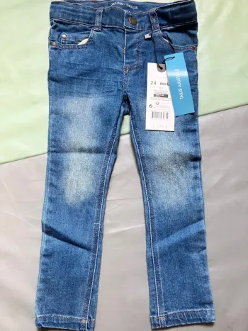 Jeans denim slim neuf Bout’chou 24 mois
