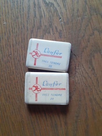 lot de 2 gommes Laufer 20 tres tendre