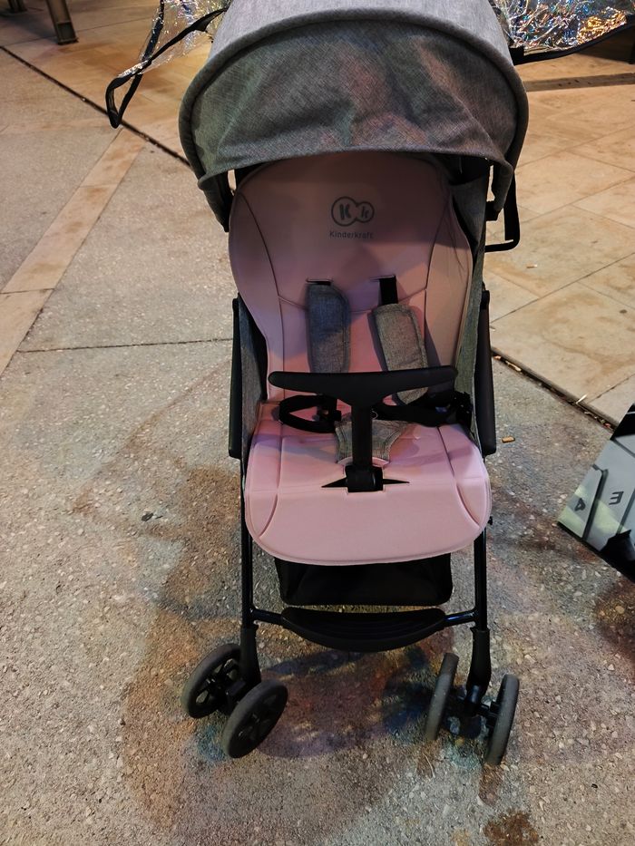 Poussette kinderkraft lite UP poussette en bon état