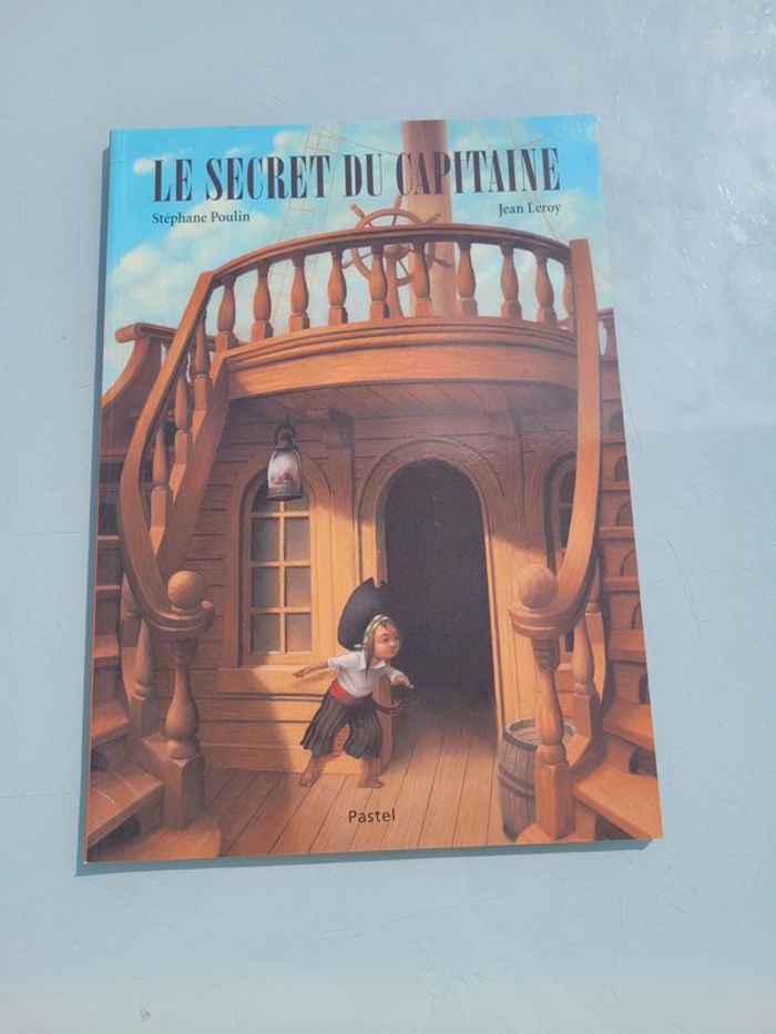 Livre l'école des loisirs couverture souple, Le Secret du Capitaine 6-8 ans - photo numéro 2
