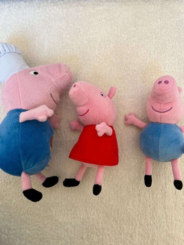 Lot peluches peppa pig - photo numéro 2