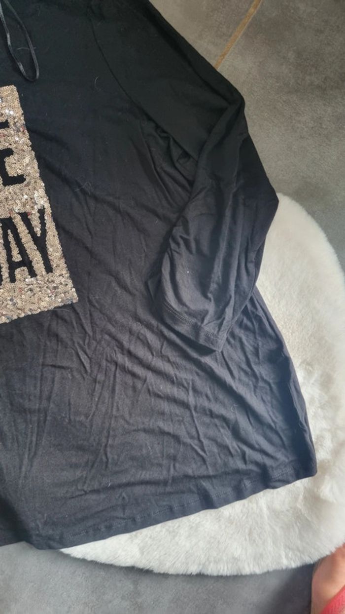 T shirt manches longues neuf L 42 44 noir et brillant C&a - photo numéro 3