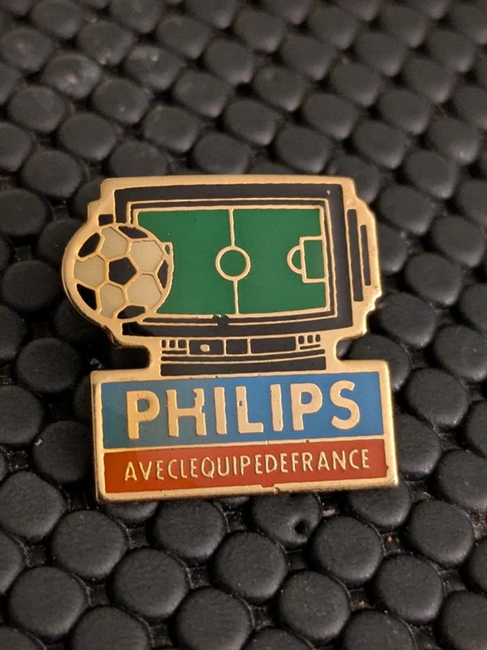 Pin's Football TV Philips France