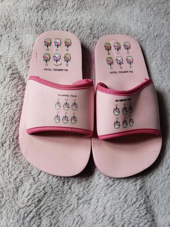 Claquettes licornes pointure 28