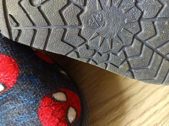 Lot chaussures  25 garçon - photo numéro 7