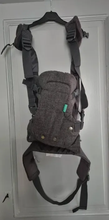 Porte bébé infantino gris 4en1 jusqu'à 14,5kg