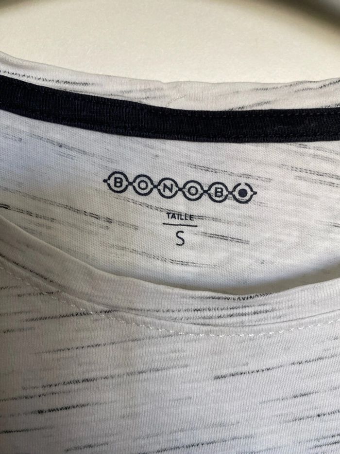 Tee shirt taille s - photo numéro 2