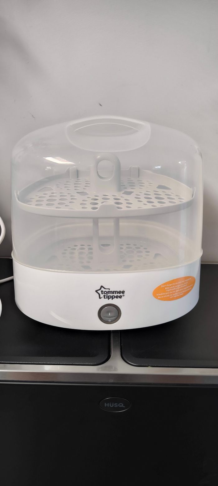 Stérilisateur électrique Tommee