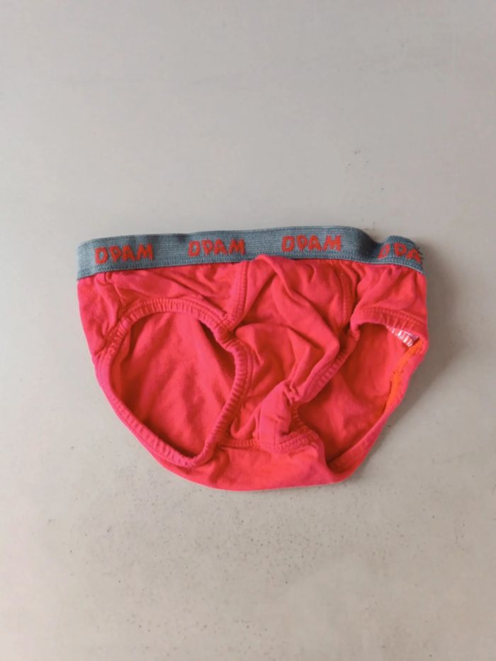 Lot de 2 slips DPAM et YCC. Taille 4 ans - photo numéro 2