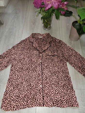 Haut pyjama à motif léopard