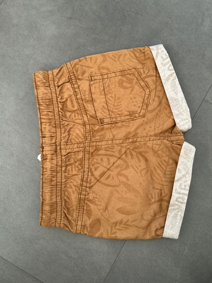 Short 6 mois - photo numéro 2