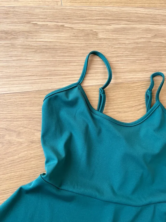Robe verte Shein taille XS - photo numéro 2