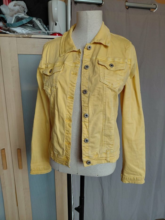 Très jolie veste jeans femme T XL