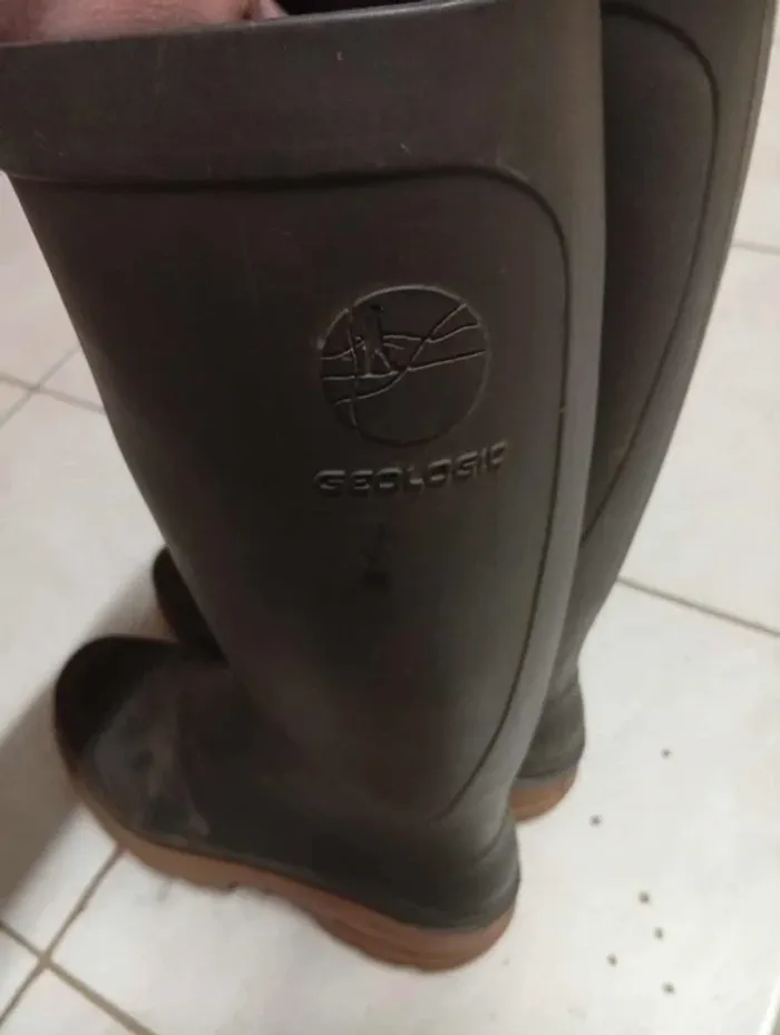 Bottes homme taille 43 - photo numéro 2