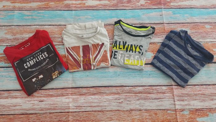 Lot de 4 t shirts garçon manches courtes 5 ans