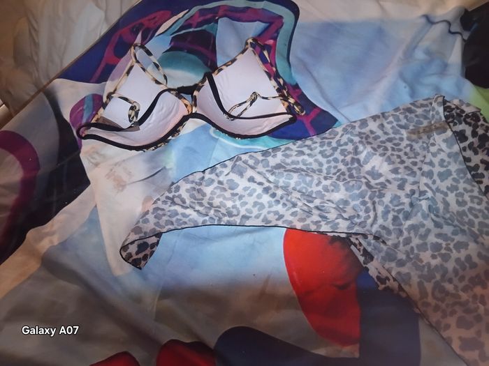 Soutien gorge maillot de bain et pareo - photo numéro 9