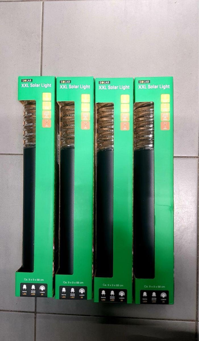 4 lampes solaire de jardin