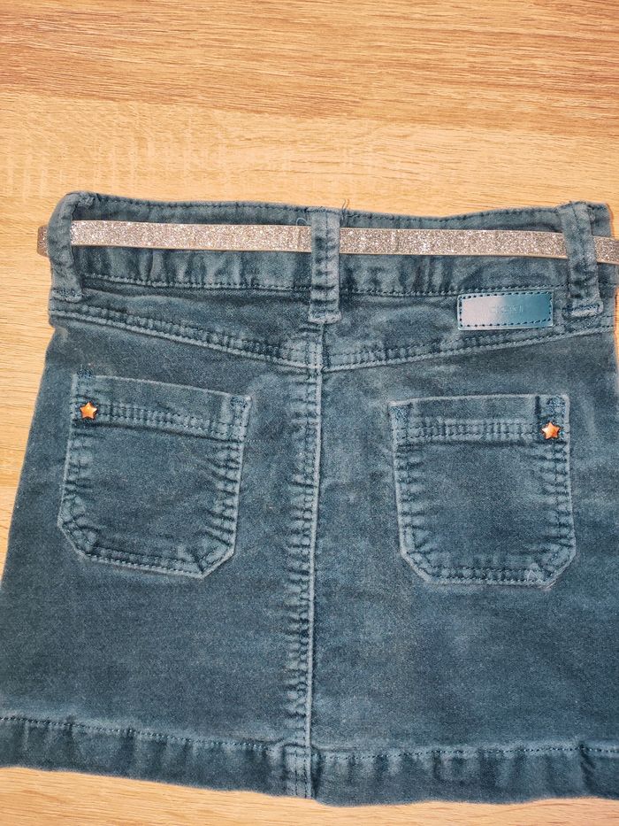 Jupe Okaïdi et sa ceinture paillettée - photo numéro 4