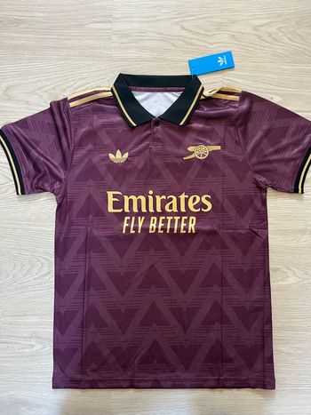 Maillot de foot arsenal taille M 