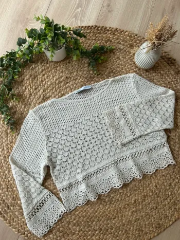 Pull court en crochet Zara taille L