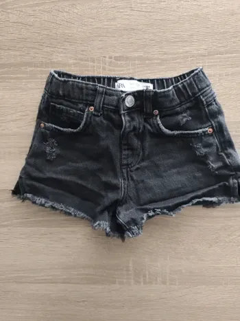 Short Zara 3-4 ans