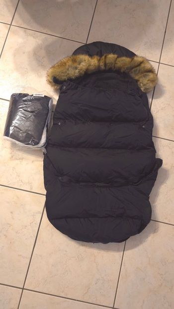 ( Neufs non servis) 😍🥰👌👌superbe ensemble: chanceliere évolutive 0/5 ans et gants spécial poussette (ferme)😍🤩🥰