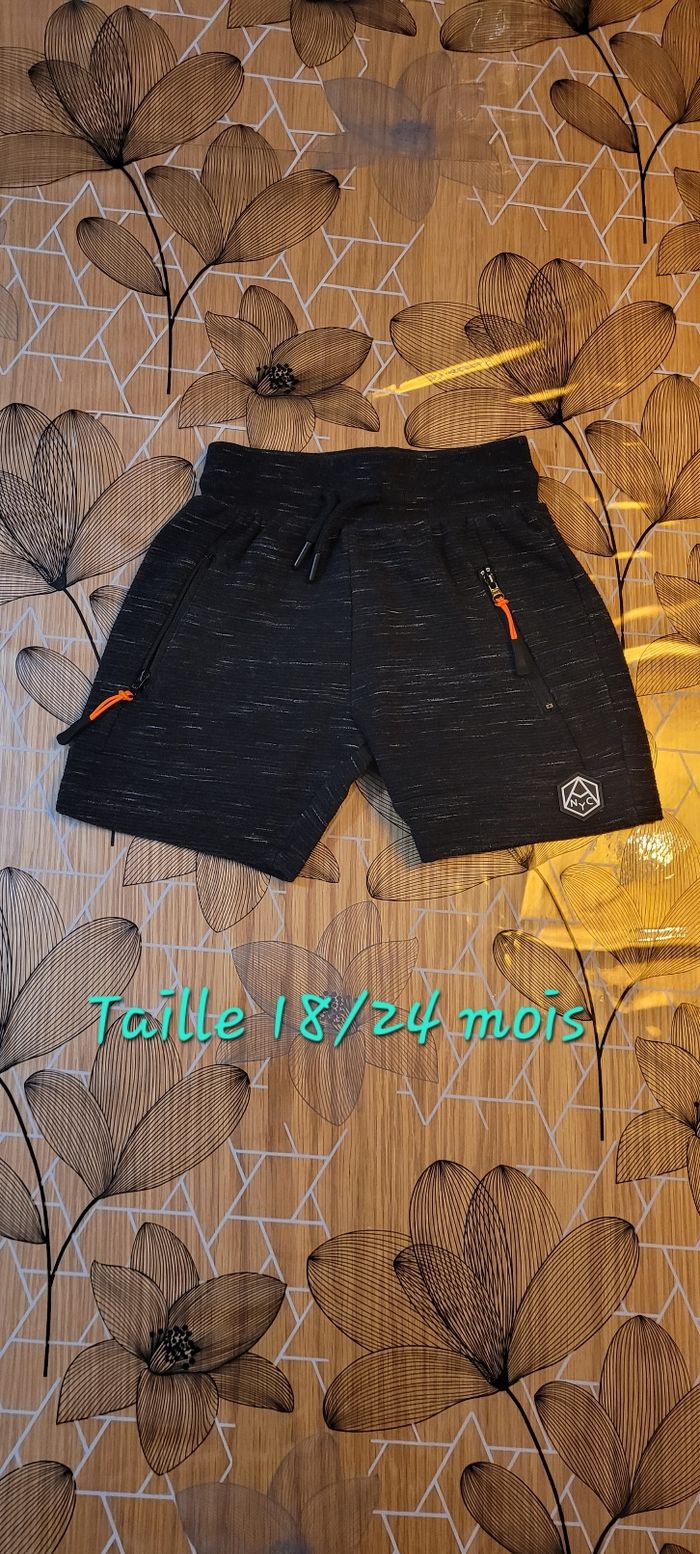 Short taille 18/24 mois