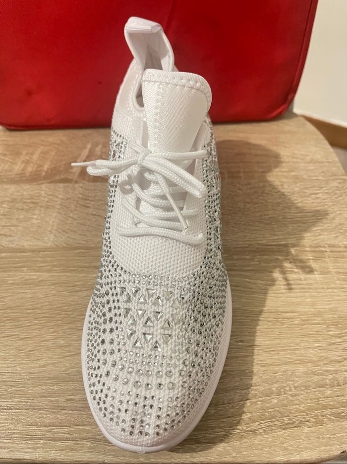 Baskets blancs - photo numéro 5
