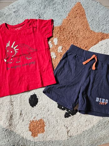 Ensemble dinosaure- 24 mois