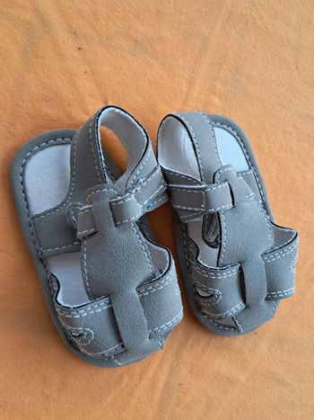 Sandales souples pti bisou bébé t18
