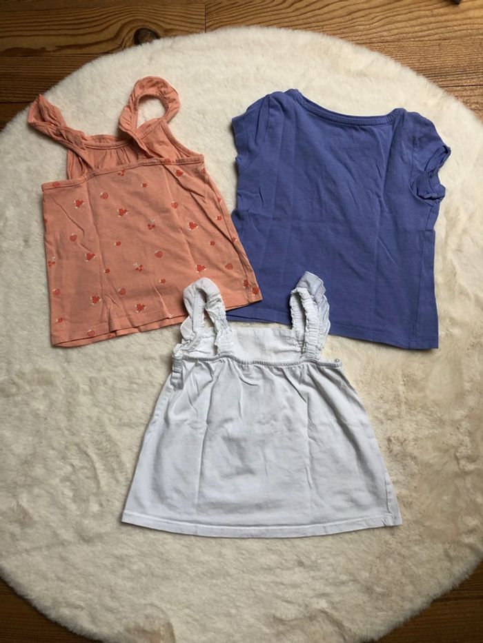 Lot 2 débardeurs + 1 tee-shirts 2 ans - photo numéro 2