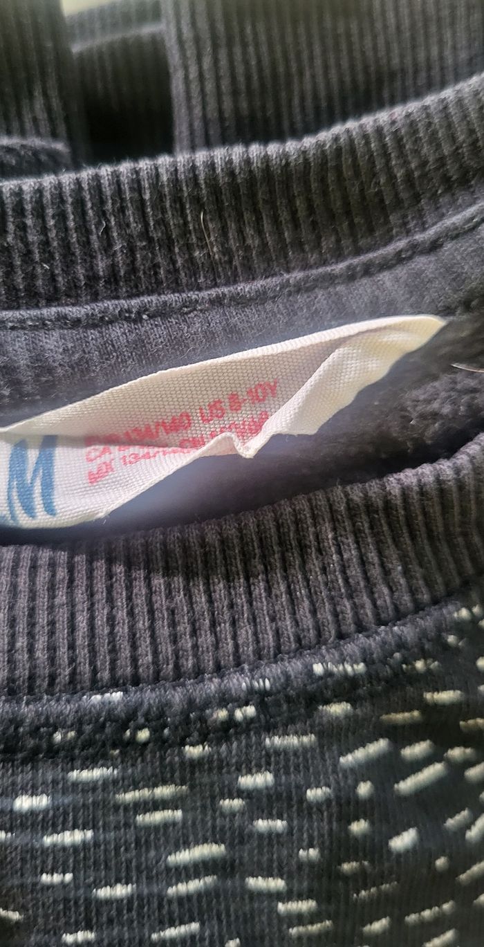 Lot pulls 10 ans - photo numéro 4