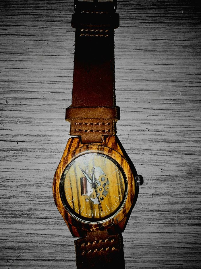 Montre bois mécanisme apparent homme - photo numéro 8
