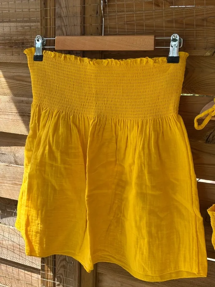 Robe et jupe jaune - photo numéro 3