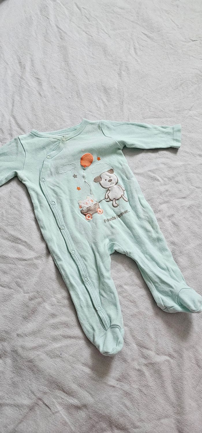 Dors bien 3 mois - photo numéro 2